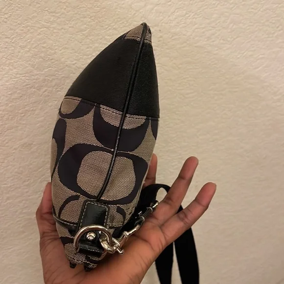 Coach, please check all picture of condition - Picture 10 of 17